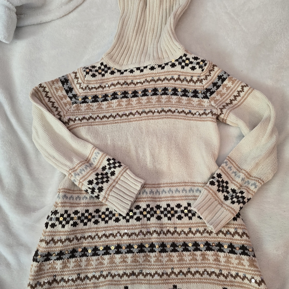Sweater - Picture 4 of 5